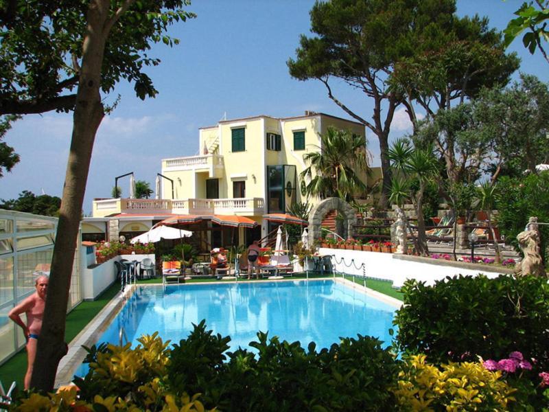 Albergo Villa Hibiscus Forio di Ischia Extérieur photo