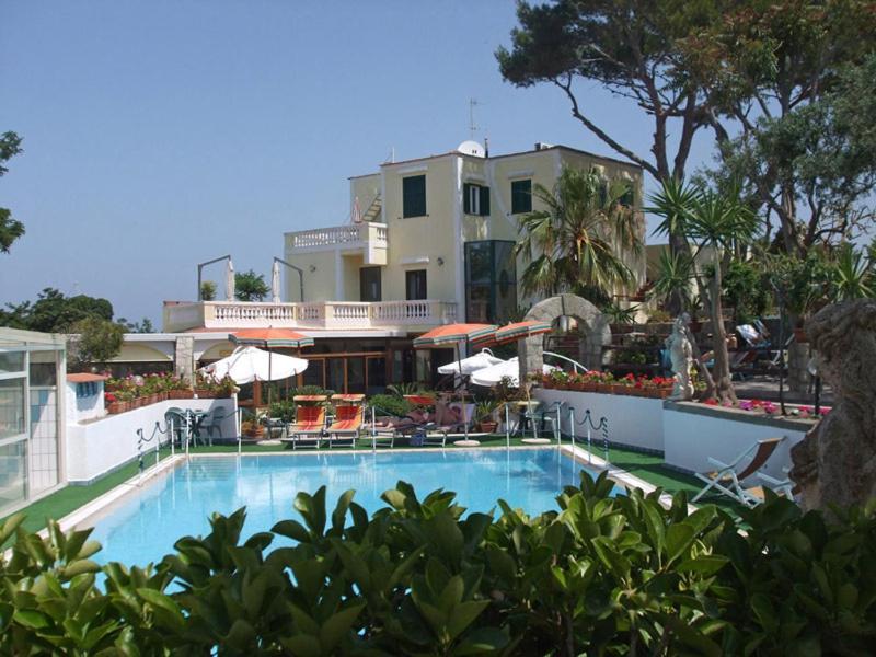 Albergo Villa Hibiscus Forio di Ischia Extérieur photo