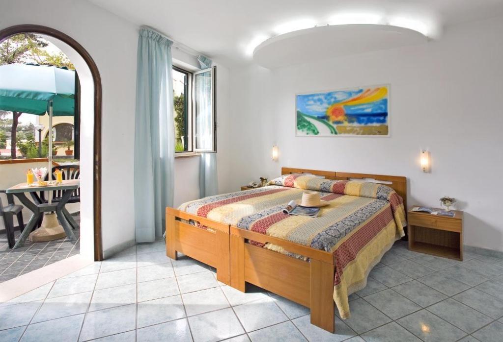 Albergo Villa Hibiscus Forio di Ischia Chambre photo