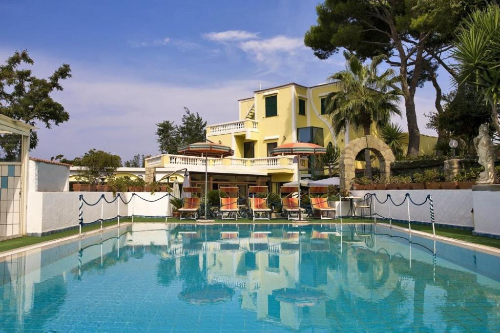 Albergo Villa Hibiscus Forio di Ischia Extérieur photo