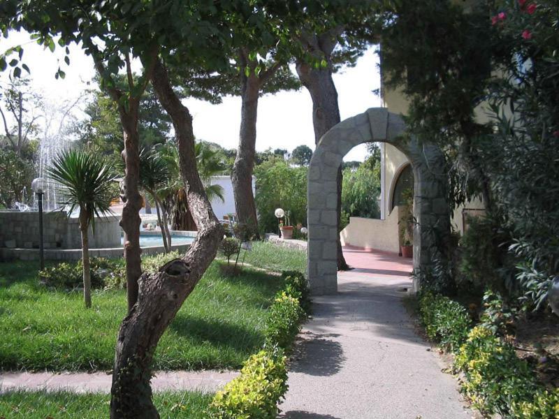 Albergo Villa Hibiscus Forio di Ischia Extérieur photo
