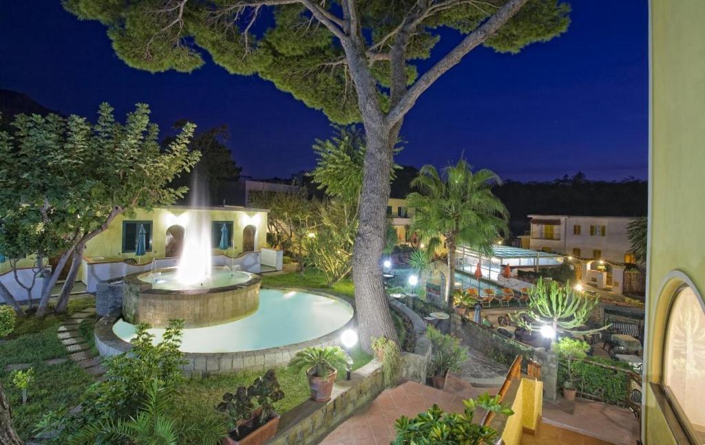 Albergo Villa Hibiscus Forio di Ischia Extérieur photo